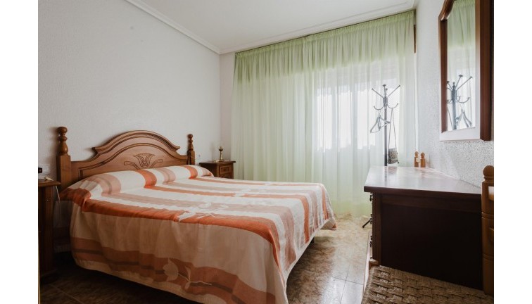 Återförsäljning - Lägenhet - Torrevieja - Acequion