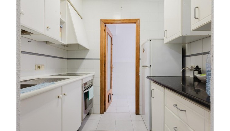 Återförsäljning - Lägenhet - Torrevieja - Acequion