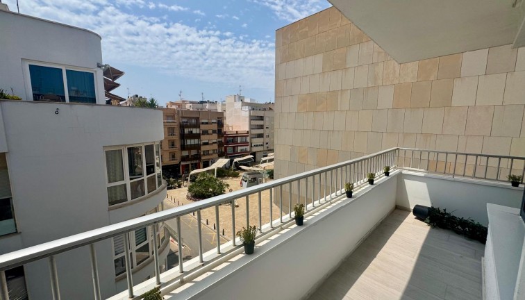 Reventa - Apartamento / piso - Torrevieja