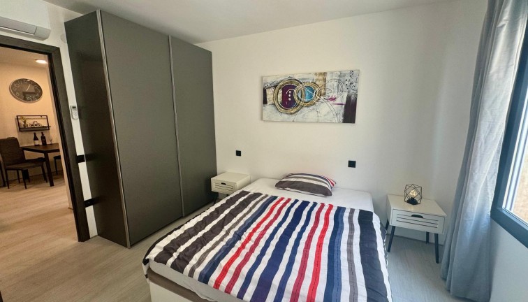 Reventa - Apartamento / piso - Torrevieja