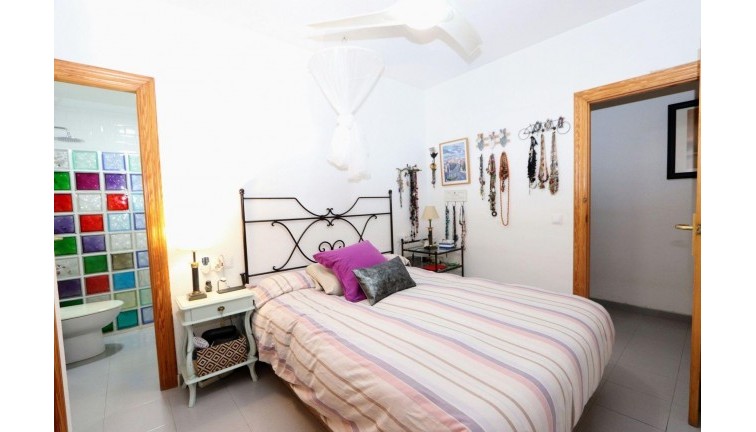 Återförsäljning - Lägenhet - Torrevieja - Playa Flamenca