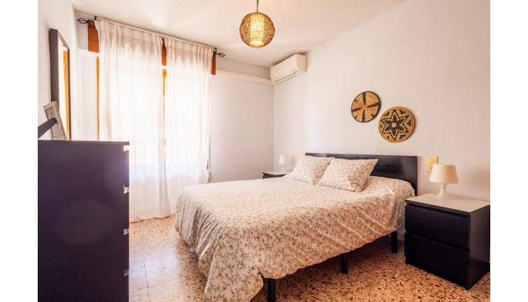 Återförsäljning - Lägenhet - Torrevieja - Acequion