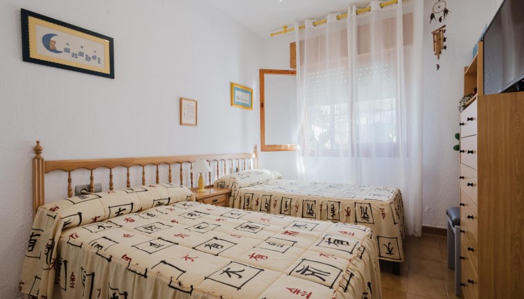 Återförsäljning - Lägenhet - Torrevieja - Acequion