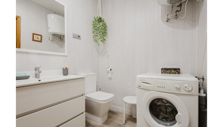 Återförsäljning - Lägenhet - Torrevieja - Acequion