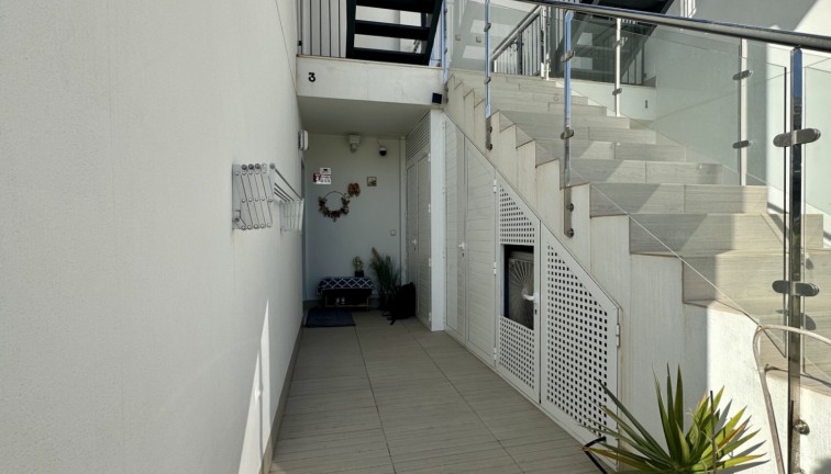 Resale - Apartment - Orihuela Costa - Punta Prima