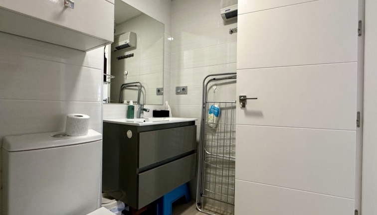 Resale - Apartment - Orihuela Costa - Punta Prima