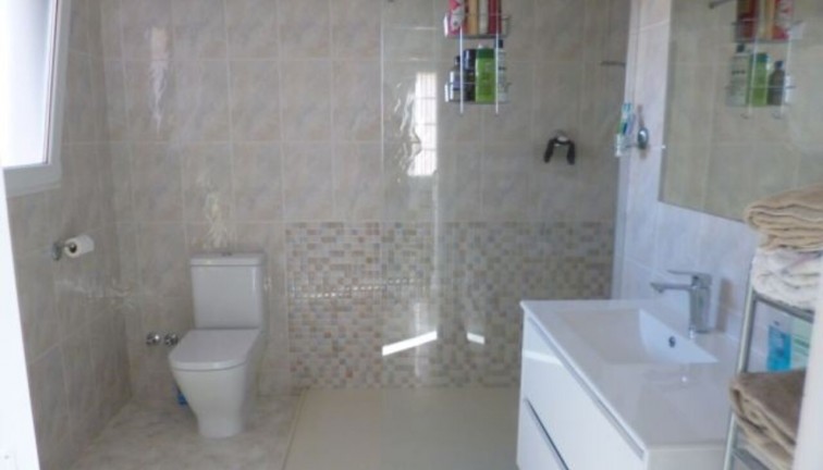 Resale - Chalet - Playa Flamenca