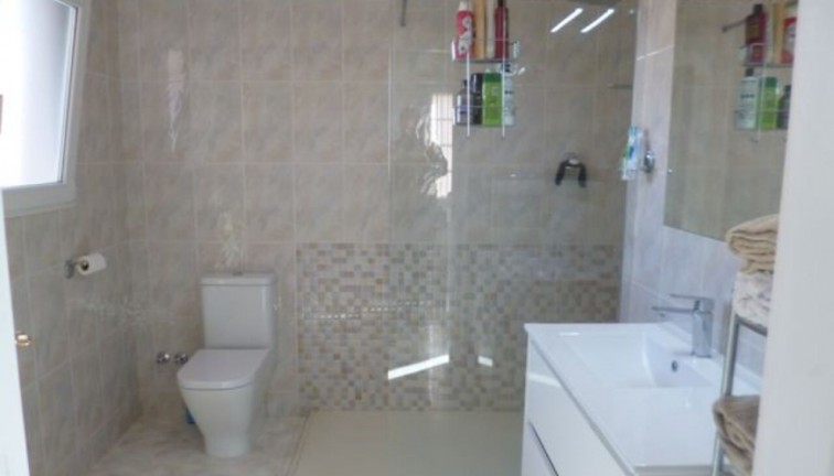 Resale - Chalet - Playa Flamenca