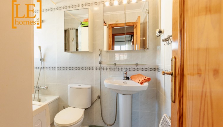 Jälleenmyynti - Asunto - Ylimmän kerroksen asunto - Torrevieja - LA MATA