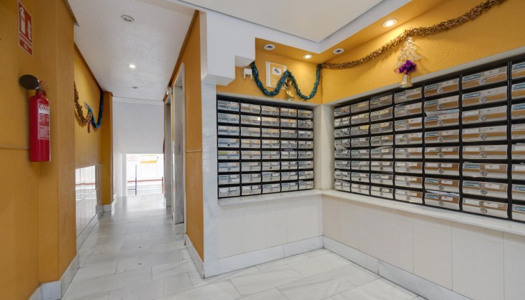 Reventa - Apartamento / piso - Torrevieja - Playa del Cura