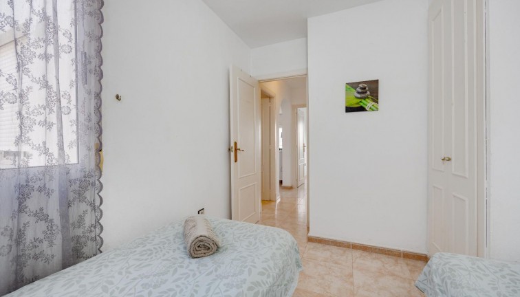Jälleenmyynti - Bungalow - Torrevieja - Carrefour