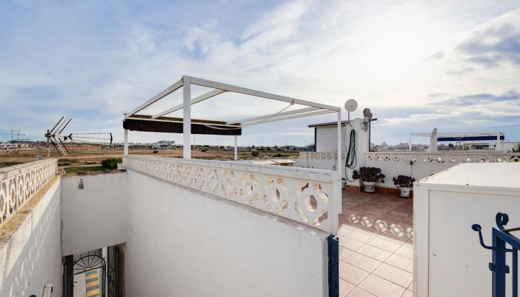 Jälleenmyynti - Bungalow - Torrevieja - Carrefour