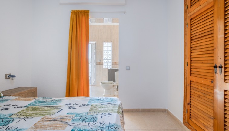 Reventa - Chalet - Torrevieja - San Luis