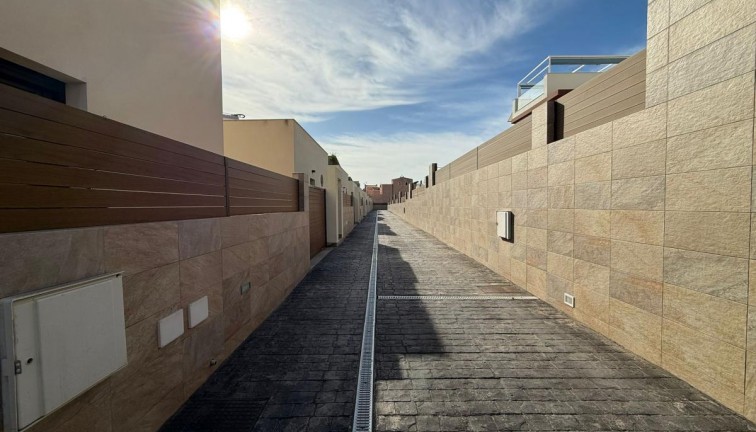 Resale - Chalet - Los Montesinos - LOS MONTESINOS