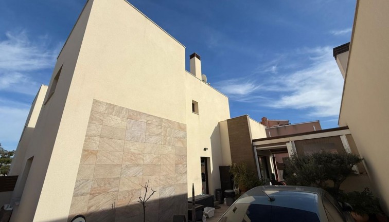 Resale - Chalet - Los Montesinos - LOS MONTESINOS