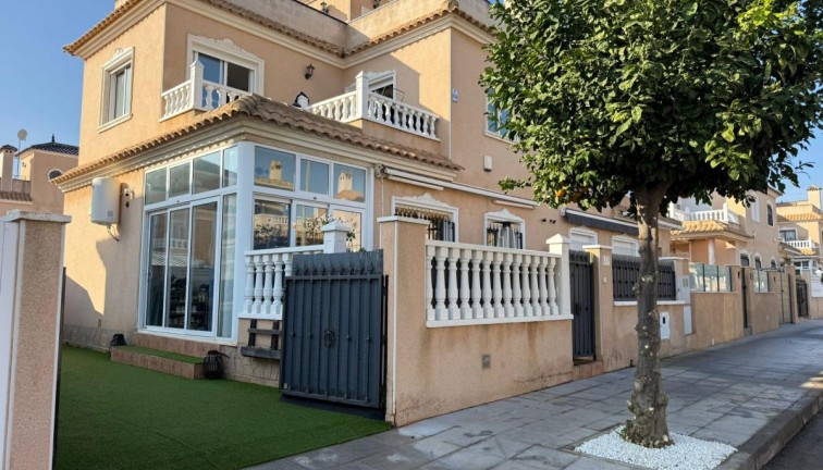 Resale - Semi-Detached - Torre de la Horadada - TORRE DE LA HORADADA