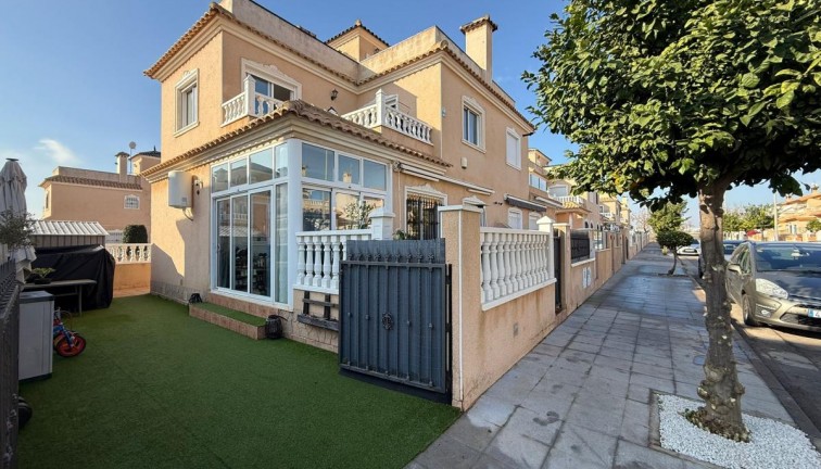 Resale - Semi-Detached - Torre de la Horadada - TORRE DE LA HORADADA