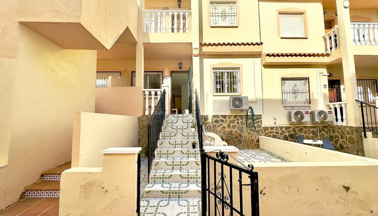 Resale - Bungalow - Orihuela Costa - La Florida