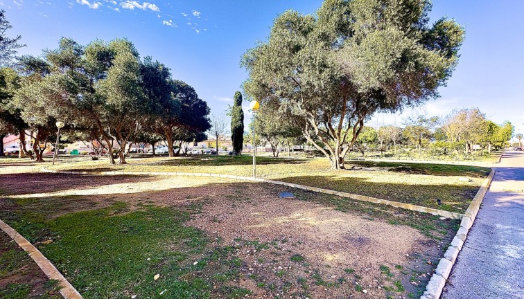 Resale - Bungalow - Orihuela Costa - La Florida