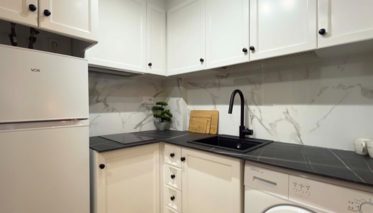 Jälleenmyynti - Asunto - Torrevieja