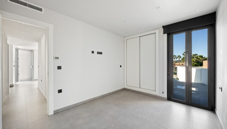 Jälleenmyynti - Erillistalo - Algorfa - La Finca Golf