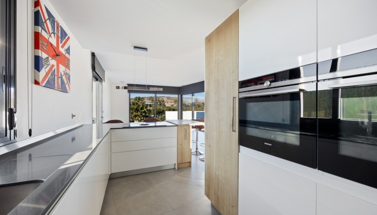 Jälleenmyynti - Erillistalo - Algorfa - La Finca Golf