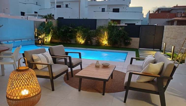 Jälleenmyynti - Erillistalo - Ciudad quesada - Rojales