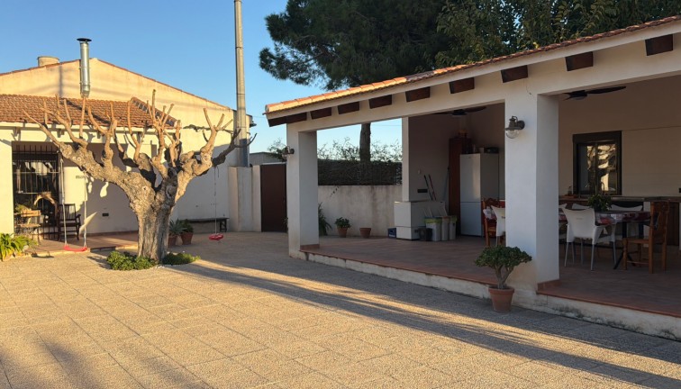 Reventa - Casa adosada - Dolores