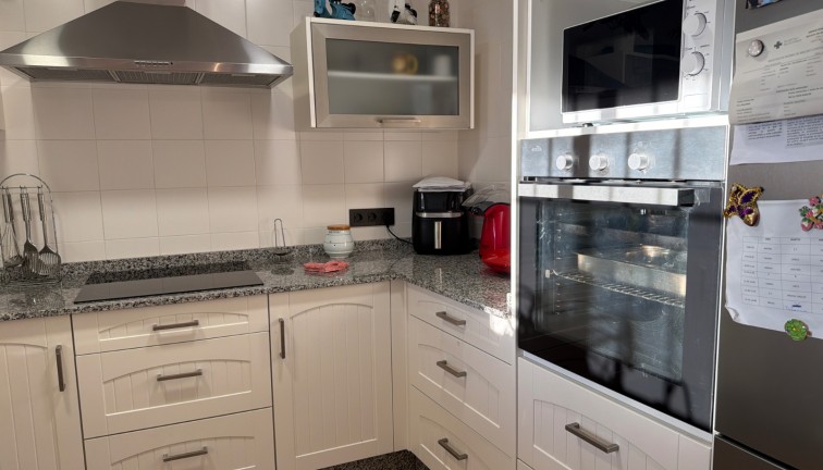 Reventa - Casa adosada - Dolores