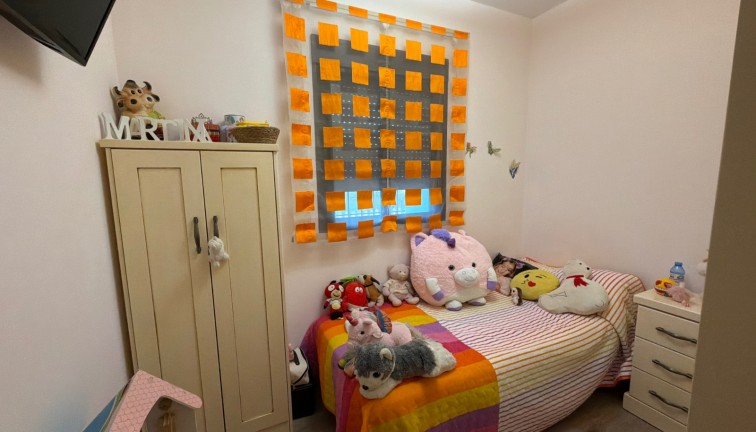 Reventa - Casa adosada - Dolores