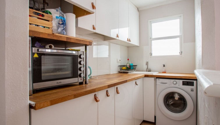 Återförsäljning - Lägenhet - Torrevieja