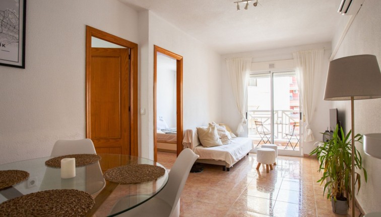 Återförsäljning - Lägenhet - Torrevieja