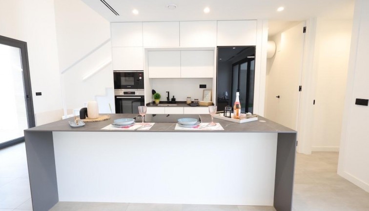 Reventa - Chalet - Los Alcazares