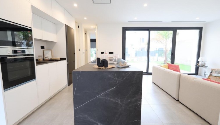 Reventa - Chalet - Los Alcazares