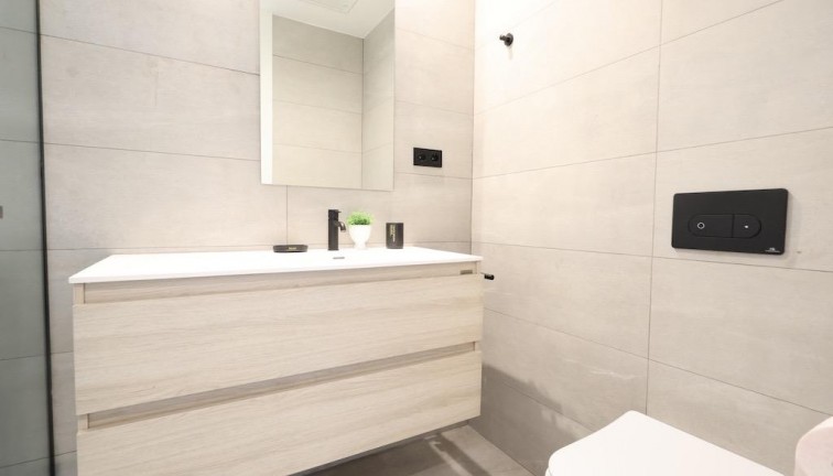 Reventa - Chalet - Los Alcazares