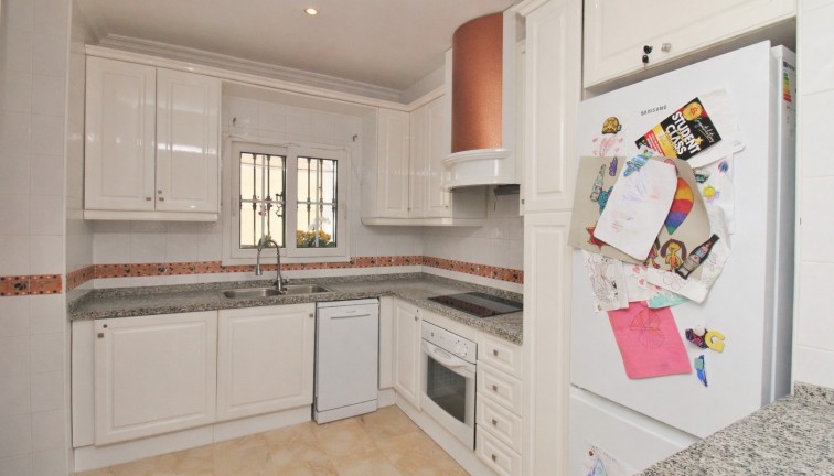 Jälleenmyynti - Paritalo/Rivitalo - Villamartín - Los Dolses