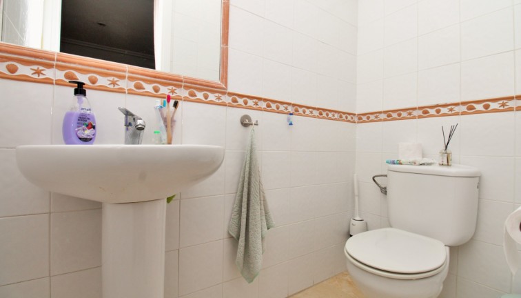 Jälleenmyynti - Paritalo/Rivitalo - Villamartín - Los Dolses