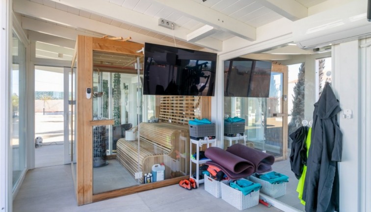 Jälleenmyynti - Erillistalo - El Mudamiento