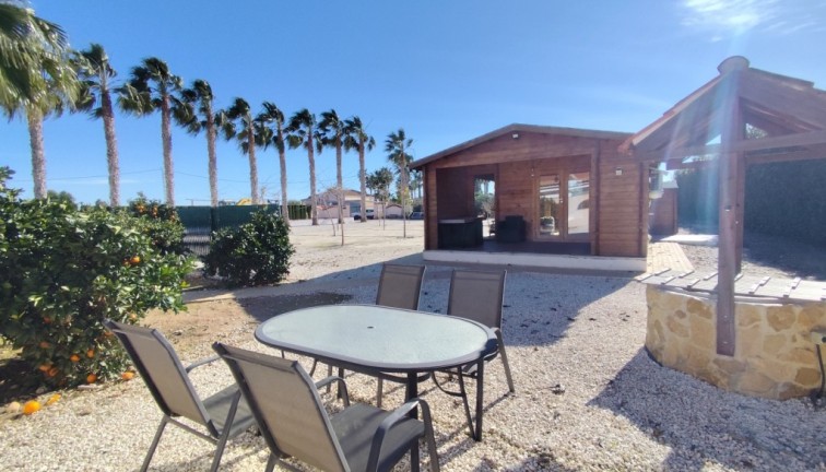 Jälleenmyynti - Erillistalo - El Mudamiento