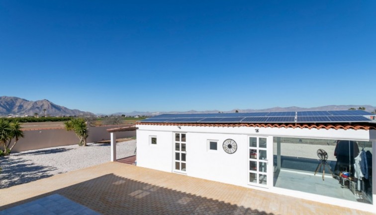 Jälleenmyynti - Erillistalo - El Mudamiento