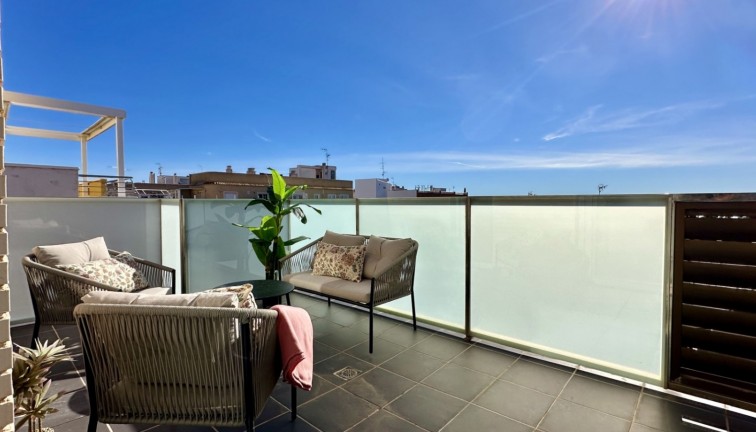 Jälleenmyynti - Asunto - Torrevieja