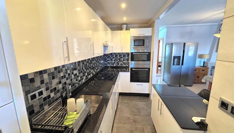 Resale - Semi-Detached - Villamartín