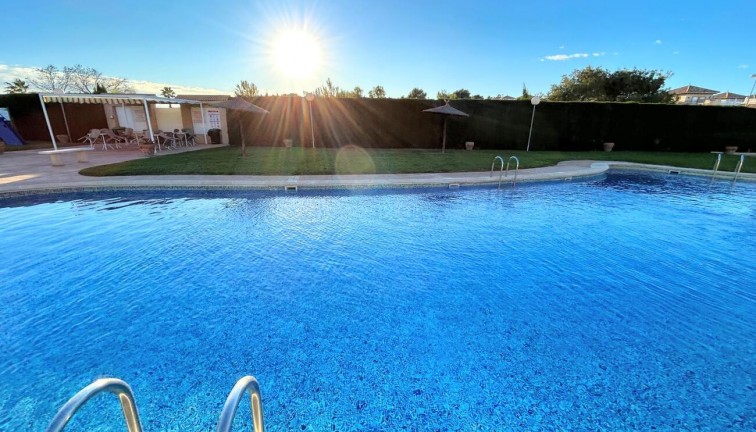 Resale - Semi-Detached - Villamartín