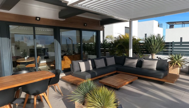 Jälleenmyynti - Erillistalo - Algorfa - La Finca Golf