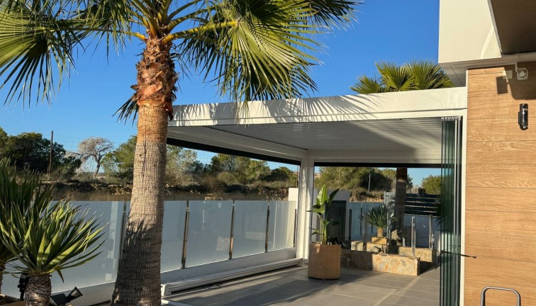 Jälleenmyynti - Erillistalo - Algorfa - La Finca Golf