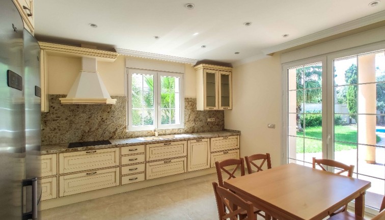 New Build - Chalet - Cabo Roig