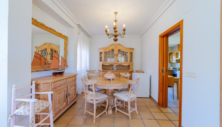 Reventa - Chalet - Campoamor