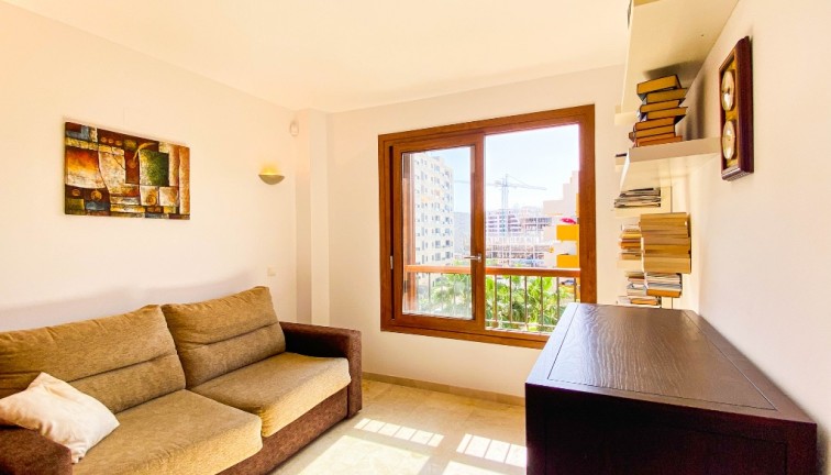 Resale - Apartment - Punta Prima