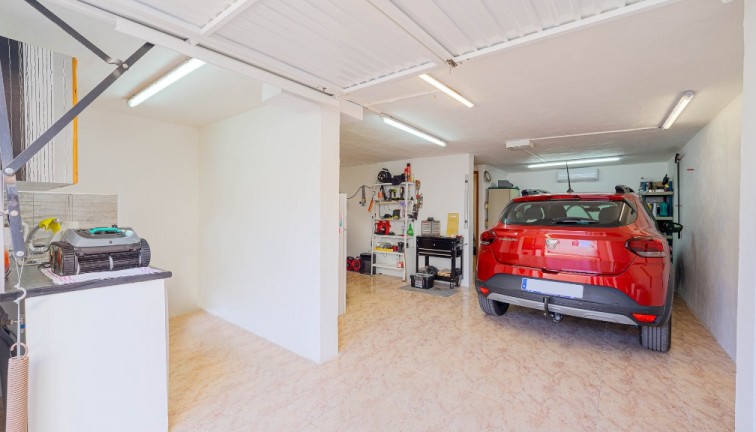 Jälleenmyynti - Erillistalo - Orihuela Costa - Los Altos