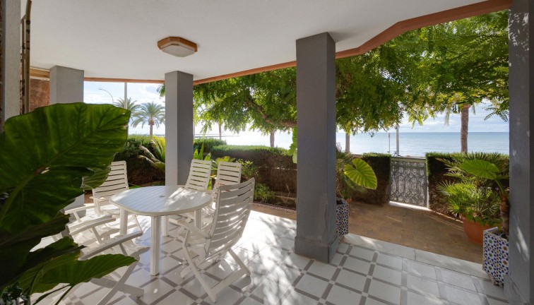 Resale - Chalet - Santa Pola